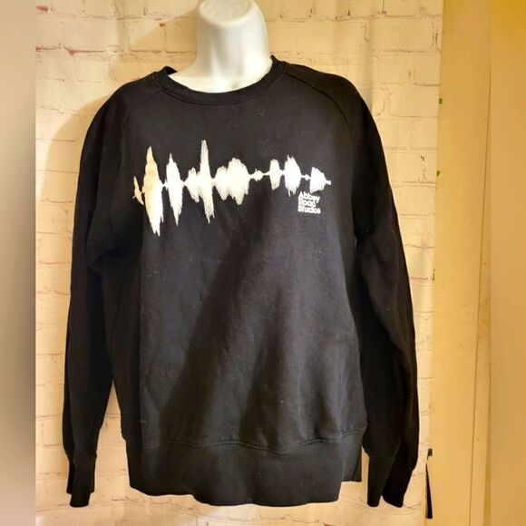 NEW Auth. Abbey Road Studios Black Sweatshirt 100% Organic Cotton Sz.M MSRP $85 - Picture 1 of 6